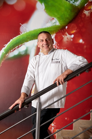 Romulad BOUVTY, Responsable de production Romulad BOUVTY, Responsable de production