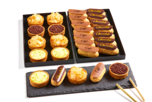 Menu après midi coffret tartelettes et mini éclairs